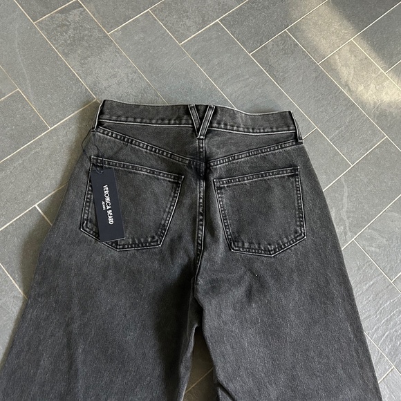 NEW VERONICA BEARD Taylor Cuffed Wide-Leg Jean Size: 29 Stoned Washed Onyx - Picture 10 of 11